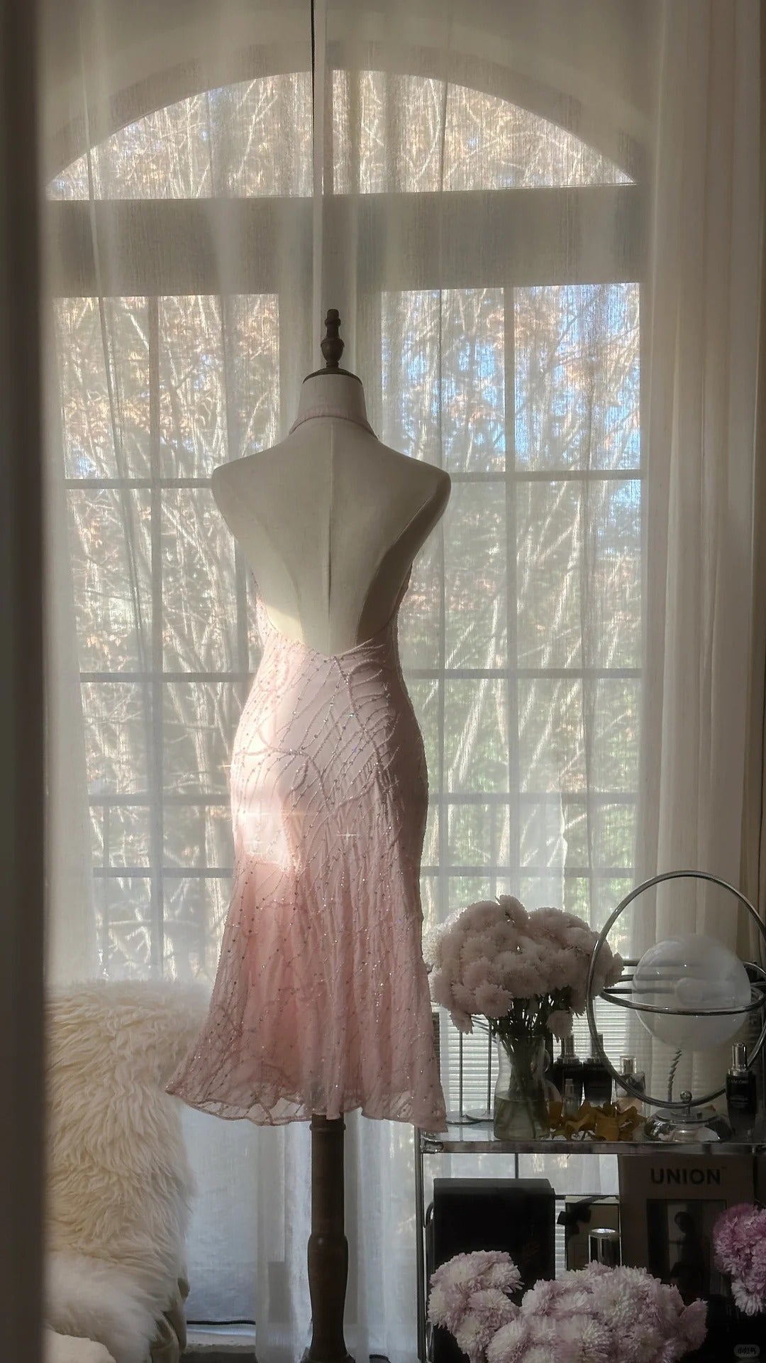 Cute Halter Neck Sleeveless Backless Beaded Short Prom Dress P3339