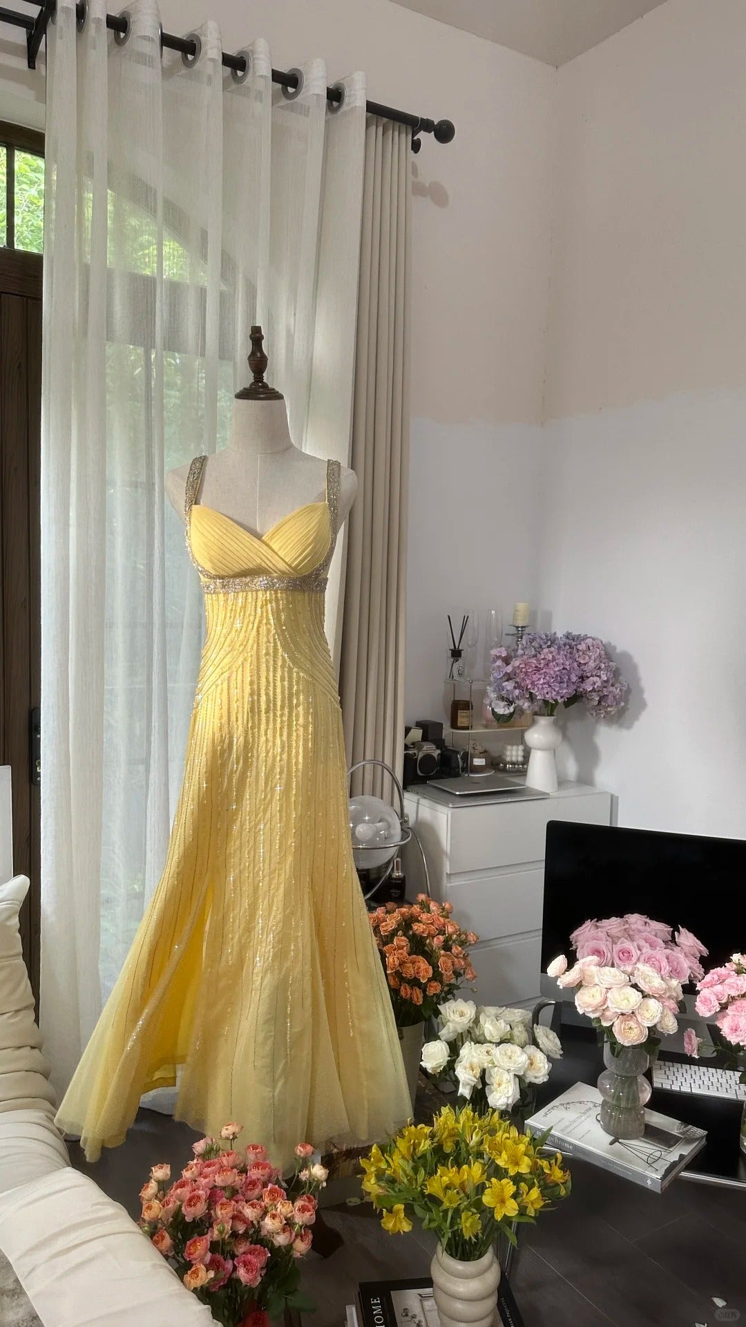Vintage Yellow Backless Beaded Chiffon Long Prom Dress P3350