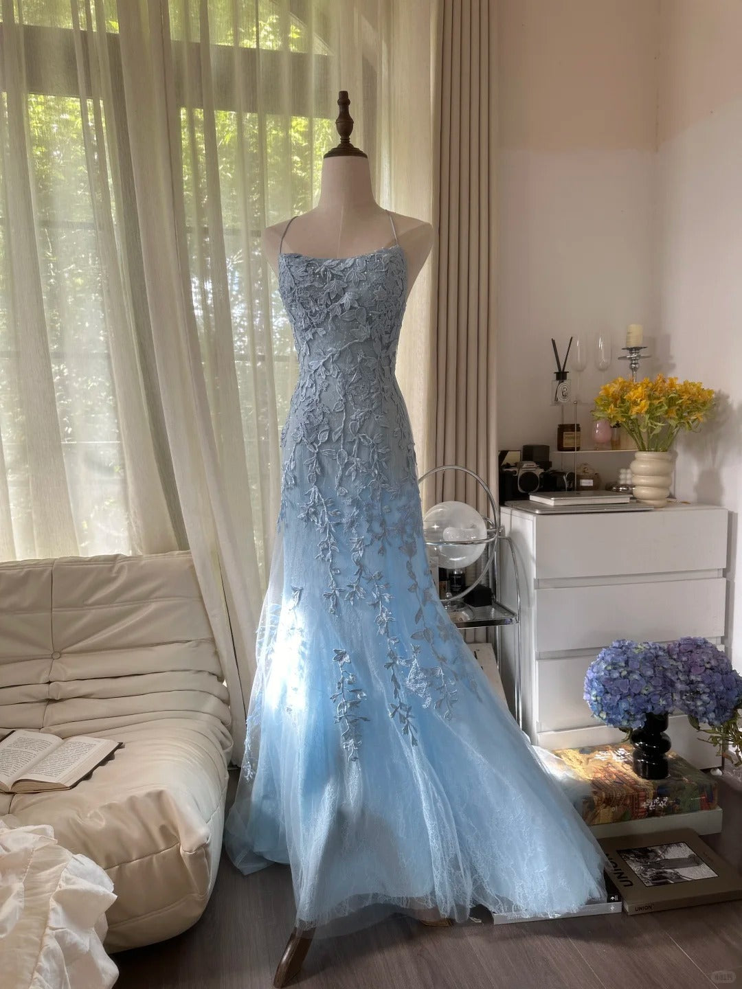 Vintage Light Blue Lace Beaded Open Back Short Train Prom Dress P3352