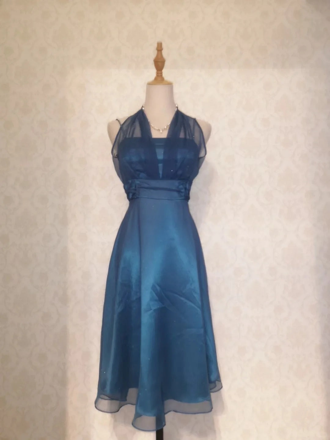 Classic Navy Halter Neck Shimmering Satin Homecoming Dress P3369