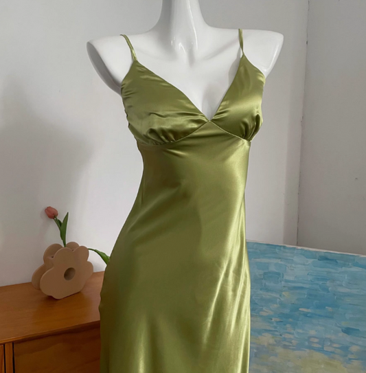 Simple V-neck Strap Satin Green Prom Dress P3401