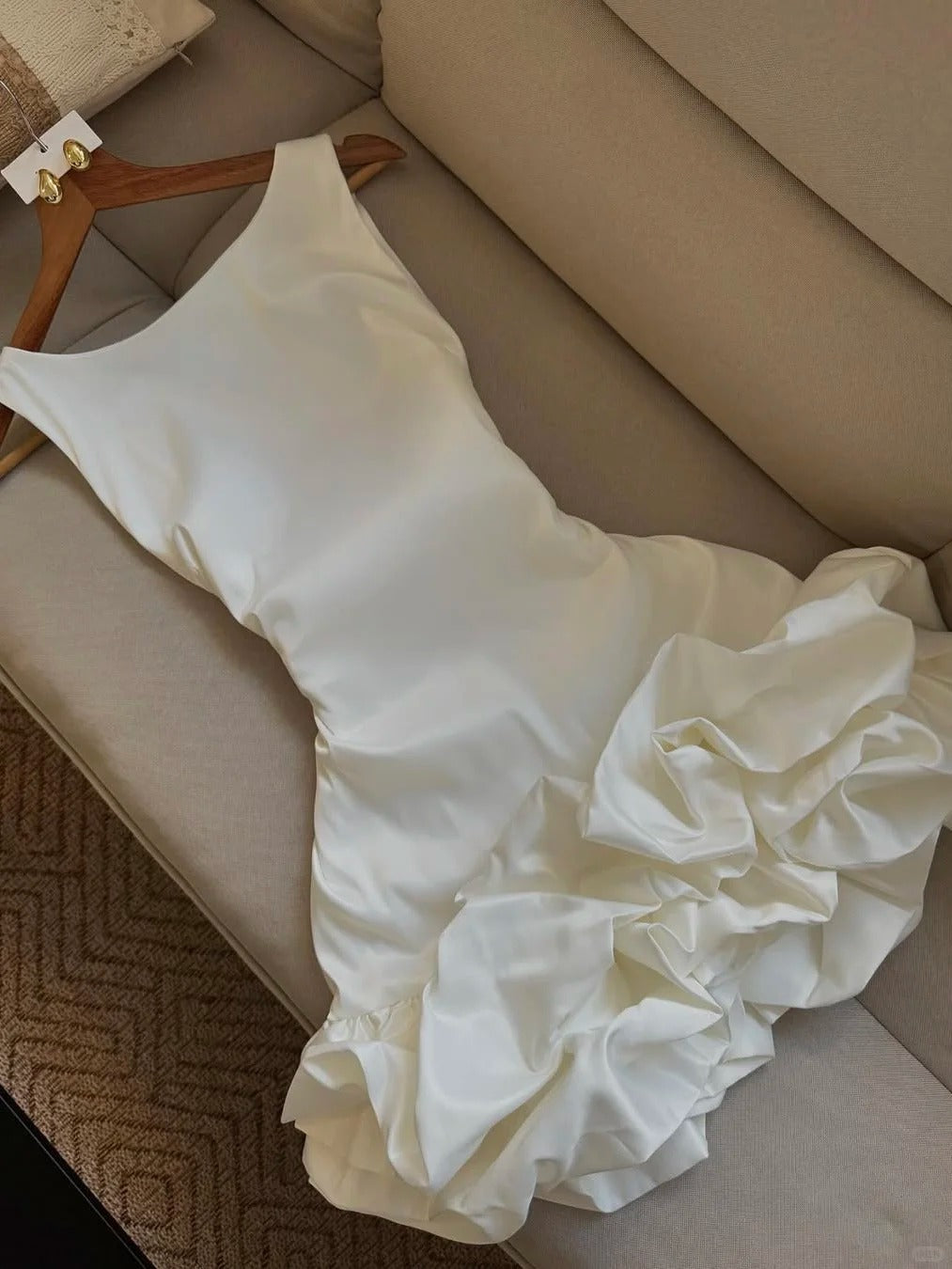 Cute White Sleeveless Satin Floral Skirt Homecoming Dress P3404