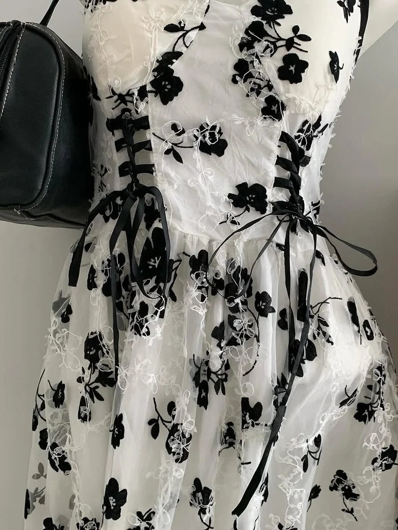 Princess Spaghetti Strap Sweetheart Neck Lace Black Floral A-Line Homecoming Dress P3414