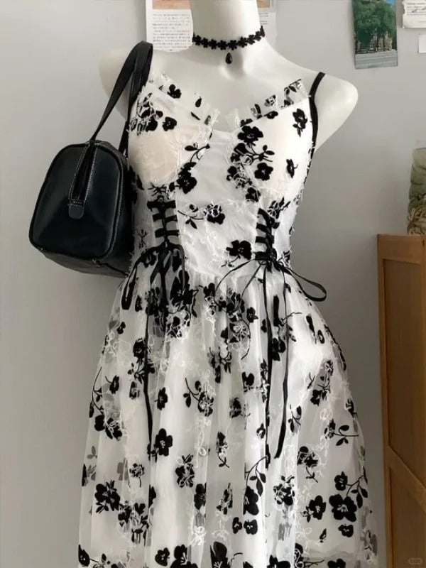 Princess Spaghetti Strap Sweetheart Neck Lace Black Floral A-Line Homecoming Dress P3414