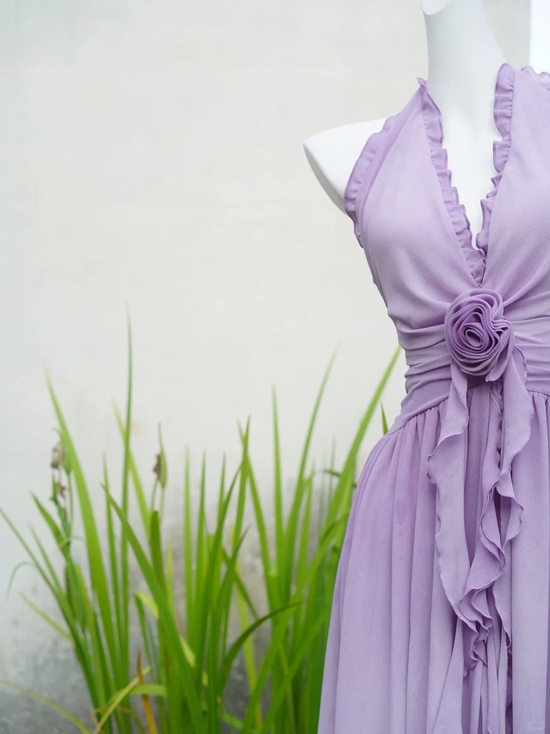 Flowing Chiffon Backless Purple Halter Neck Ruffled Long Prom Dress P3459