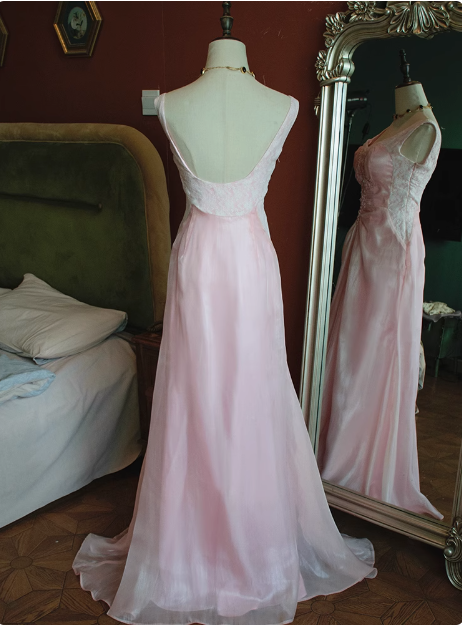 Robe longue de bal vintage rose avec perles et dos nu en dentelle P3473