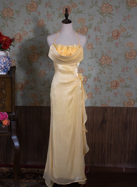 Light Luxury Retro Halterneck Sleeveless Three-dimensional Flower Backless Long Prom Dress P3480