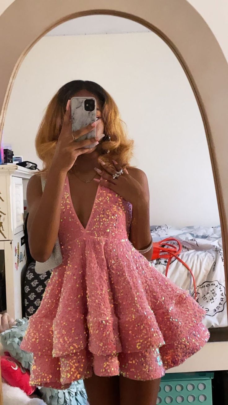 Sweet Pink Sequined V Neck Mini 17th Birthday Homecoming Dress P3671