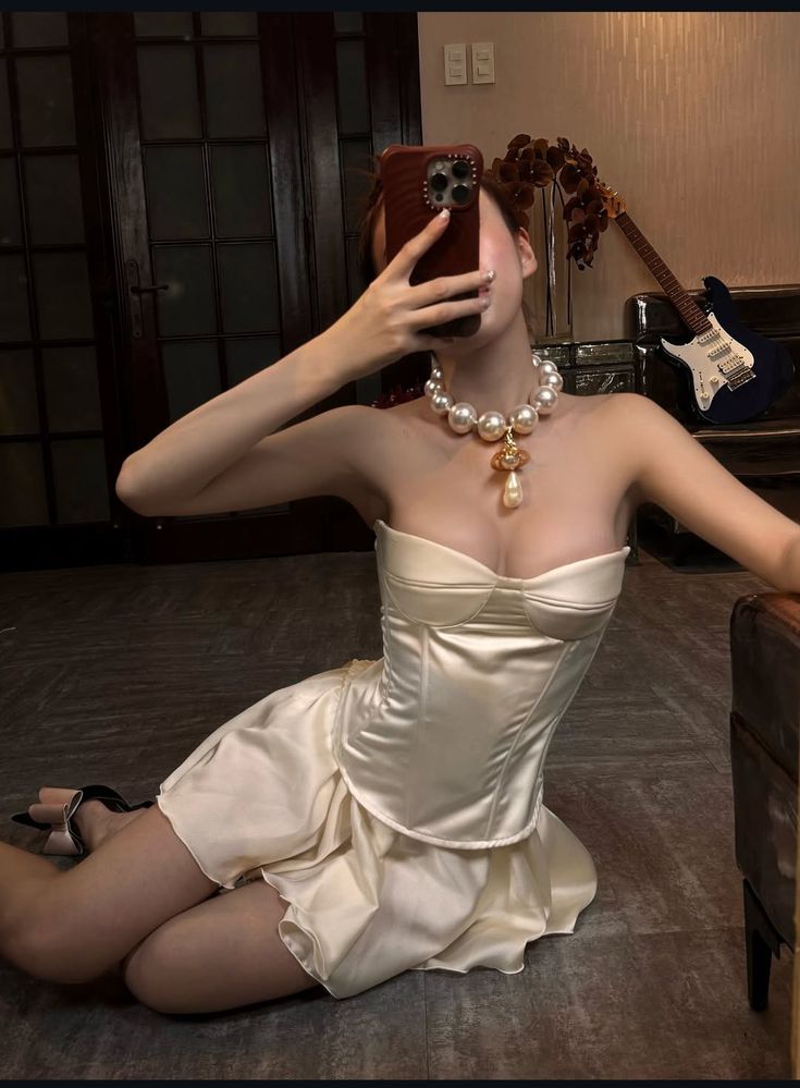 Elegant Strapless Satin Mini Birthday Skirt Homecoming Dress P3710