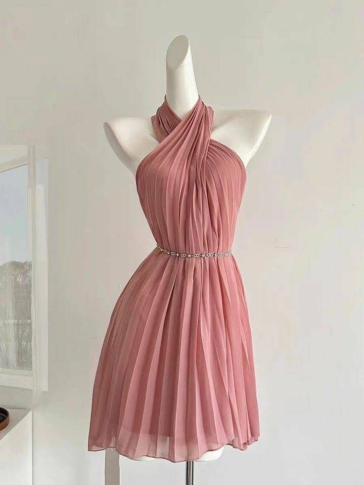 Elegant Homecoming Dress Halter Chiffon Pleated Back to School Outfits Short Birthday Party Dress P5000