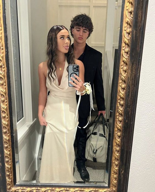 Elfenbeinfarbenes, rückenfreies A-Linien-Abendkleid, langes Neckholder-Ballkleid P831