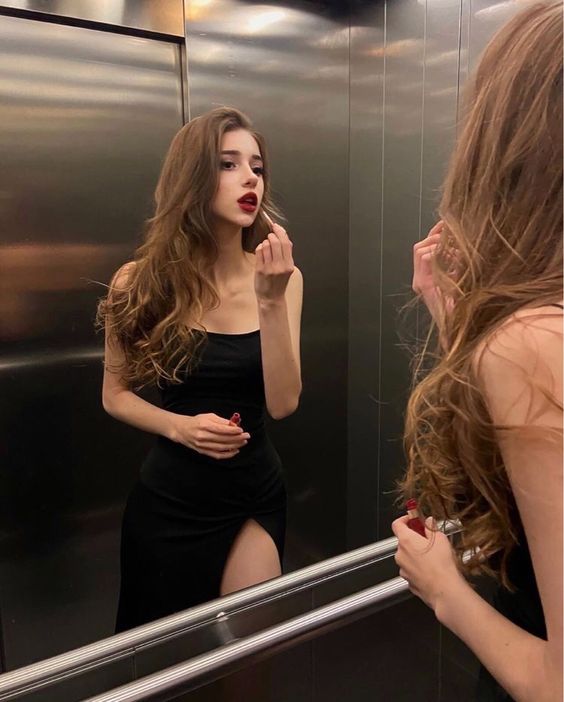 Sexy schwarzes langes Ballkleid mit Schlitz, Samt-Abendkleid P928