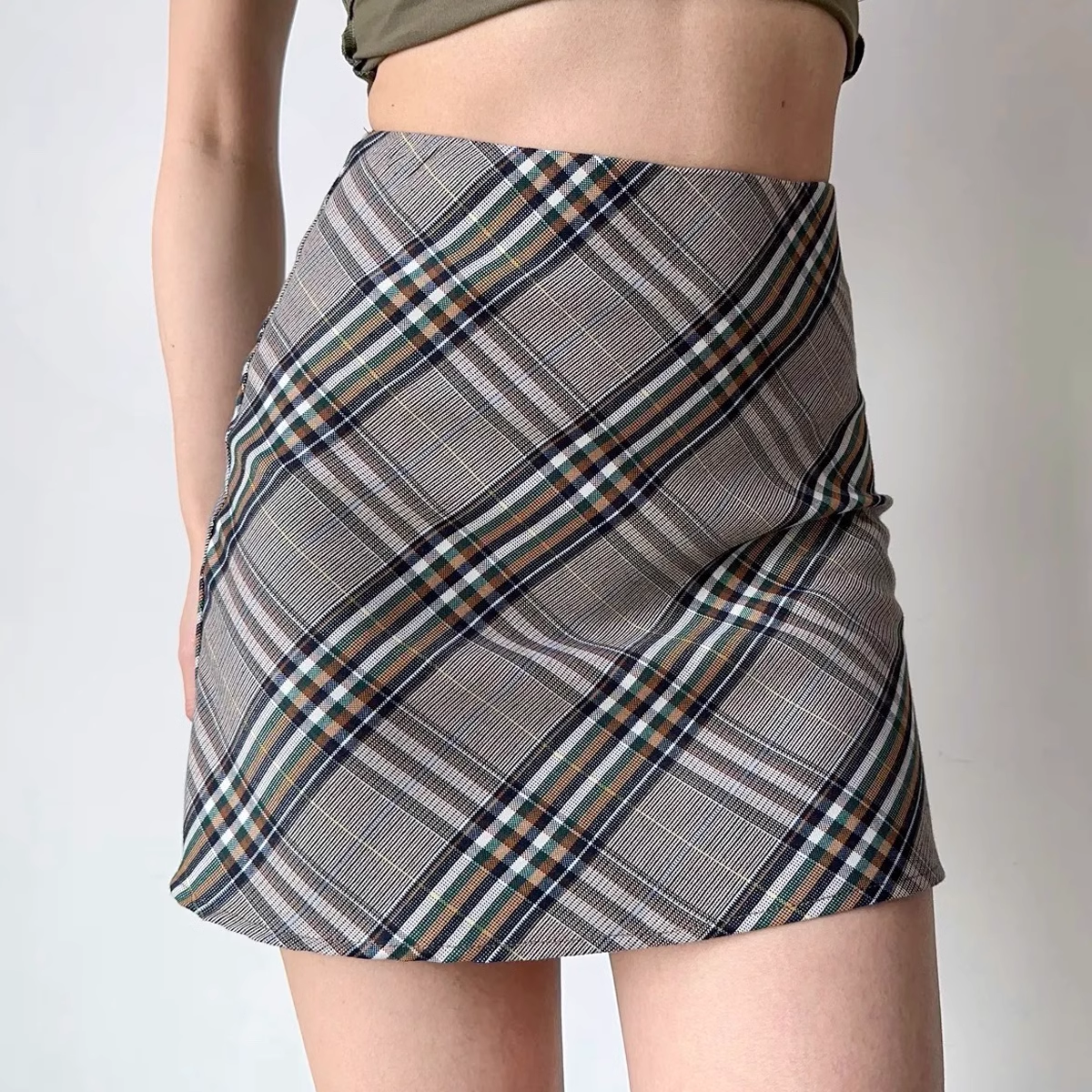 Sexy Maillard High Waist Slim Plaid A-Line Skirt American Retro Hip Cover Skirt for Women P348