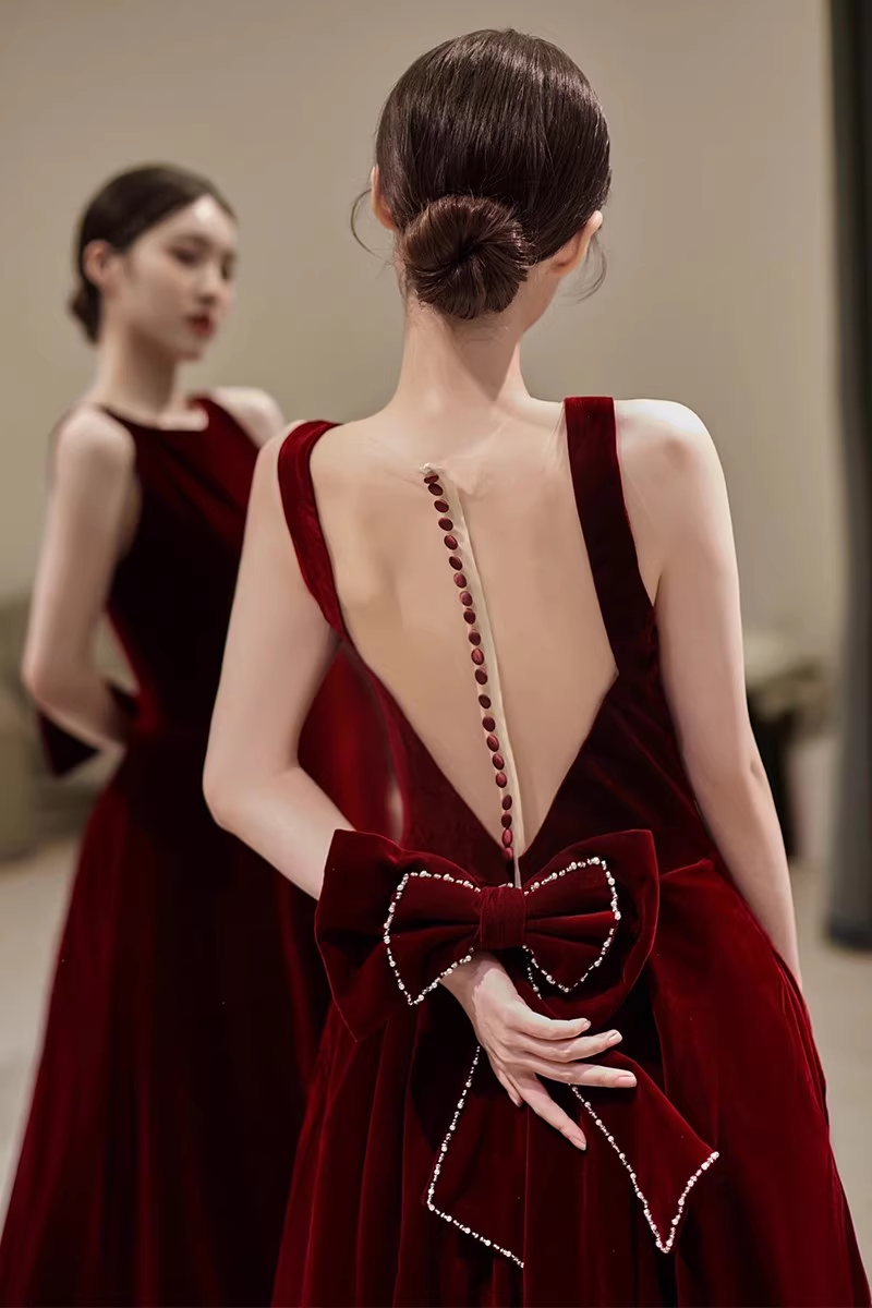 Simple A line Scoop Velvet Burgundy Velvet Long Prom Dresses P509