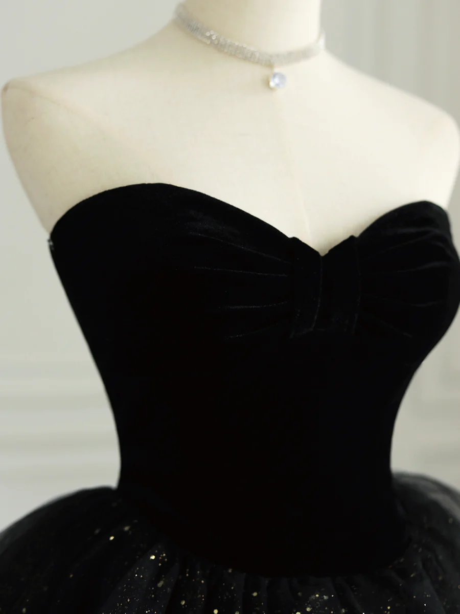 Robe de soirée longue noire sans bretelles en tulle et velours P624