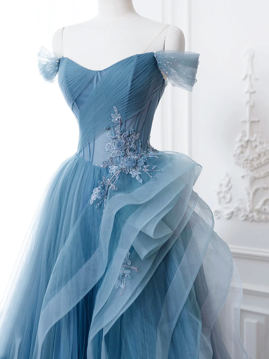 Robe de bal longue en tulle et dentelle bleue coupe trapèze P625
