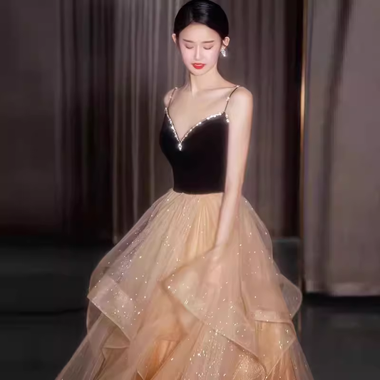 Robe de soirée longue en tulle et champagne avec bretelles P872