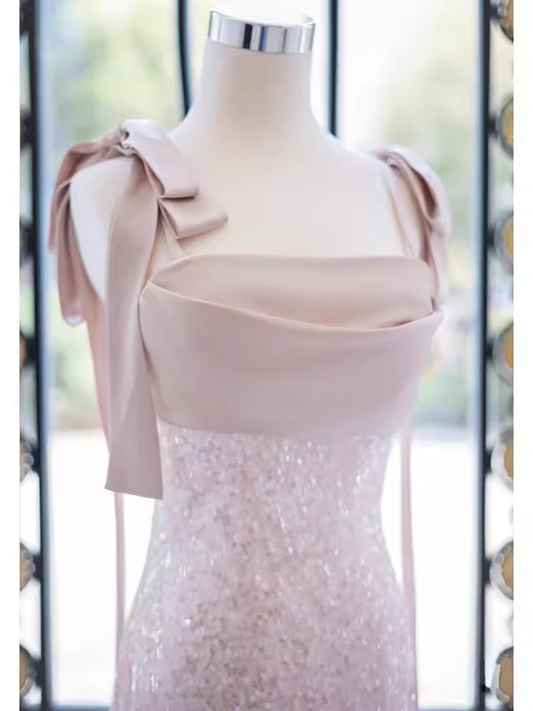 Robes de bal longues en satin rose avec bretelles fines, ligne A P1020