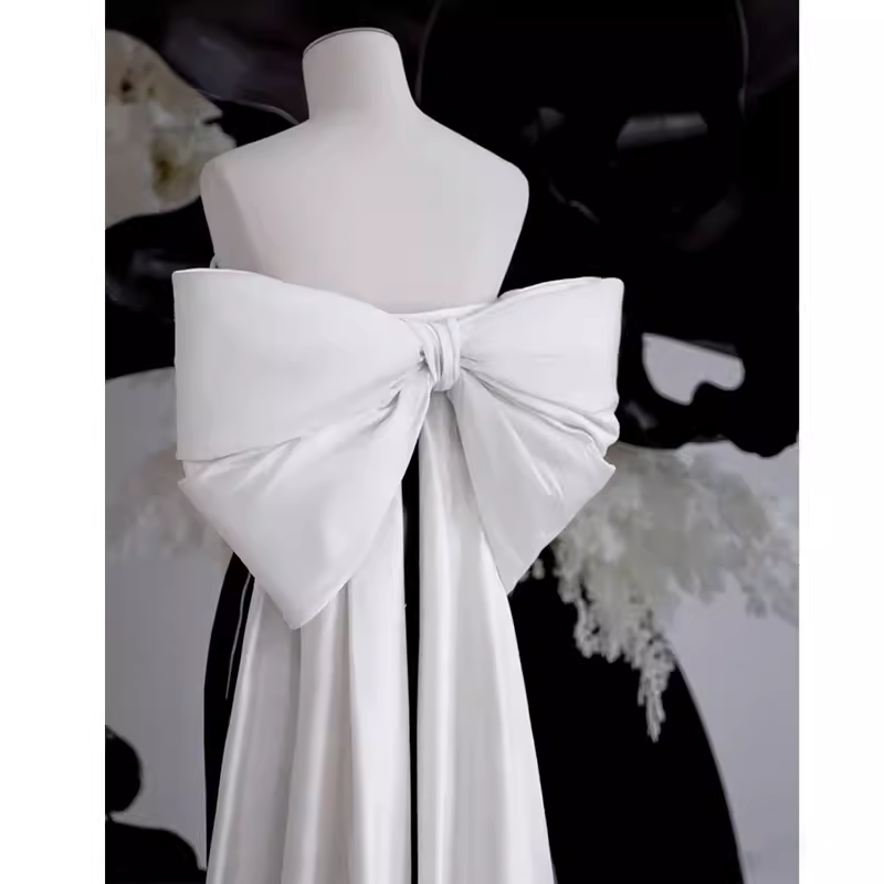 Modest A Line Strapless Long Sleeveless Satin Black Prom Dresses P1234