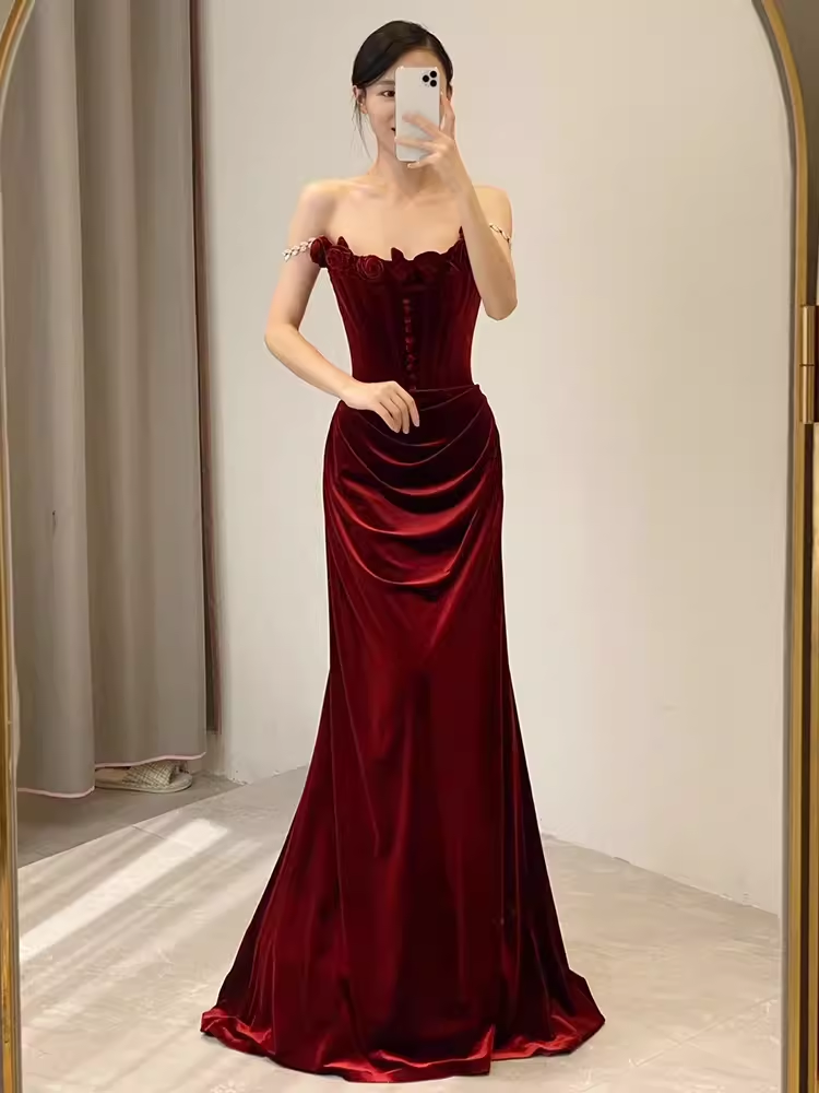 Beautiful Mermaid Strapless Red Velvet Long Prom Dress P1324