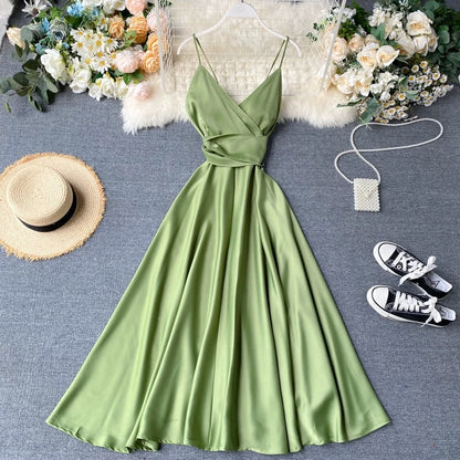 Stilvolles V-Ausschnitt rückenfreies Sommerkleid 045
