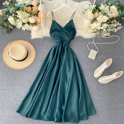 Stilvolles V-Ausschnitt rückenfreies Sommerkleid 045