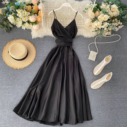 Stilvolles V-Ausschnitt rückenfreies Sommerkleid 045