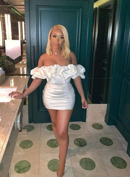 Robes d'anniversaire sexy pour 17 ans, blanches, épaules dénudées, tenues d'anniversaire P327