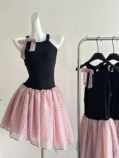 Süßes schwarz-rosa gepunktetes Neckholder-Chiffon-Kurz-Geburtstagsparty-Heimkehrkleid P3989