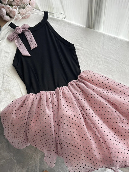 Süßes schwarz-rosa gepunktetes Neckholder-Chiffon-Kurz-Geburtstagsparty-Heimkehrkleid P3989