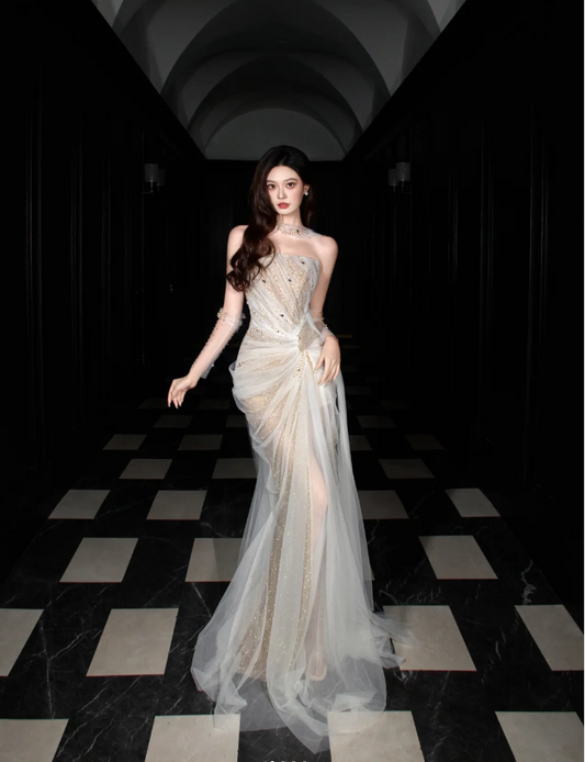 Robe de bal longue en tulle à fente haute, bustier sirène orné de strass P4103