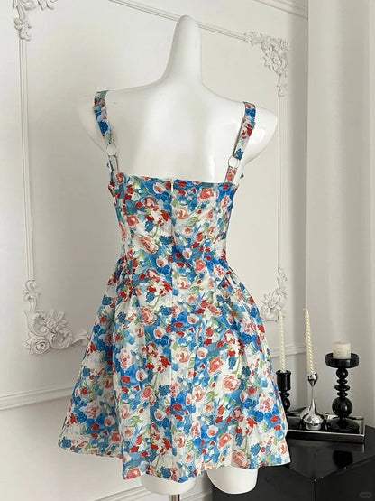Frisches blaues florales, taillenbetonendes A-Linien-Kleid mit dünnen Trägern und eckigem Ausschnitt für den 16. Geburtstag (Heimkehr), P3999