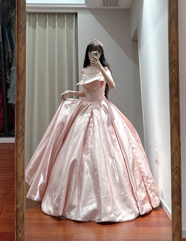 Prinzessin Pink Trägerloses Rüschenhals Satiniertes Bodenlanges Ballkleid Abendkleid 16. Geburtstagskleid P4110