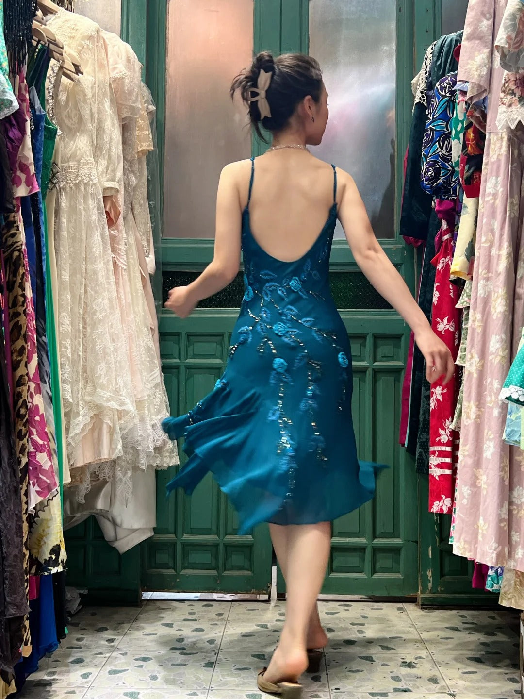 Retro Elegantes Pfauenblaues Unregelmäßiges Tiefes V-Halter Besticktes Chiffon Ballkleid Abendkleid P4119