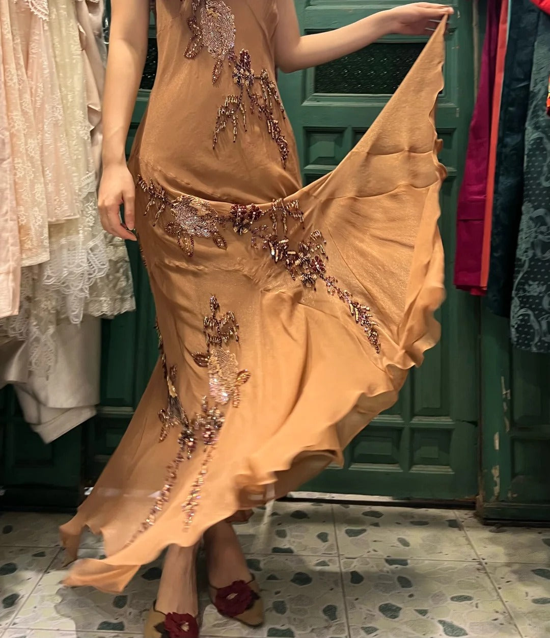 Elegantes braunes und goldenes Meerjungfrauen-Abendkleid mit Neckholder, Stickereien und Perlen aus Chiffon, langes Ballkleid P4120