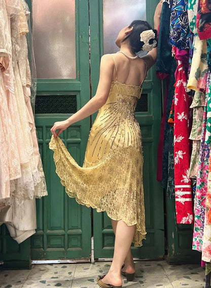 Retro Gelbes, unregelmäßiges, tiefes V-Halsband, Spitzen-Satin-Abschlussballkleid, Abendkleid P4121