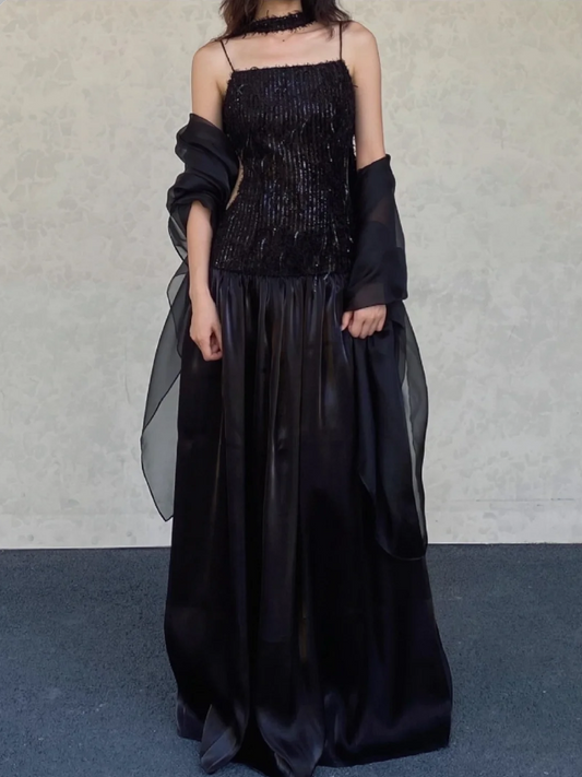 Elegantes schwarzes A-Linien-Abendkleid mit quadratischem Ausschnitt, Spaghettiträgern und Pailletten-Tüll P4127