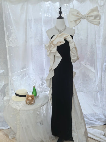 Elegantes Schwarz-Weißes Color-Block Meerjungfrau Trägerloses Samt-Satin Langes Ballkleid Abendkleid P4131