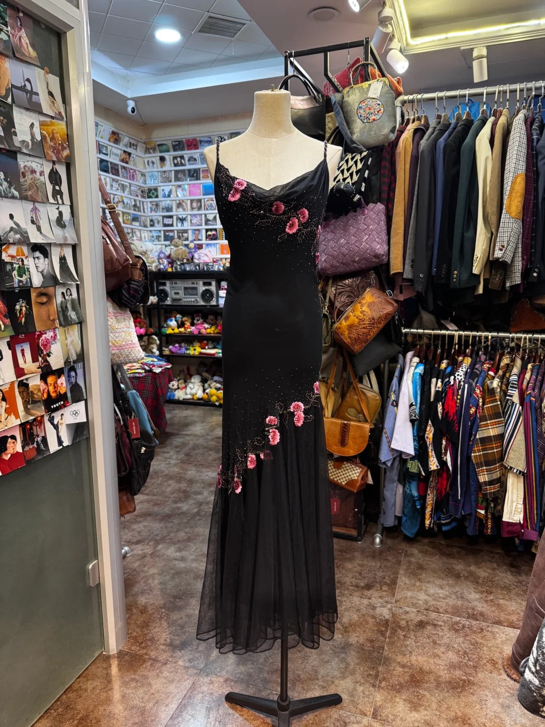 Retro Elegantes Schwarzes Neckholder Besticktes Chiffon Langes Ballkleid Abendkleid P4142