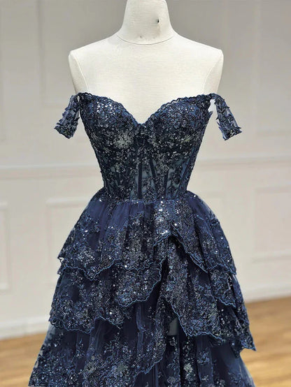 Robe de bal longue bleu marine en tulle et paillettes avec col bustier et coupe trapèze P631