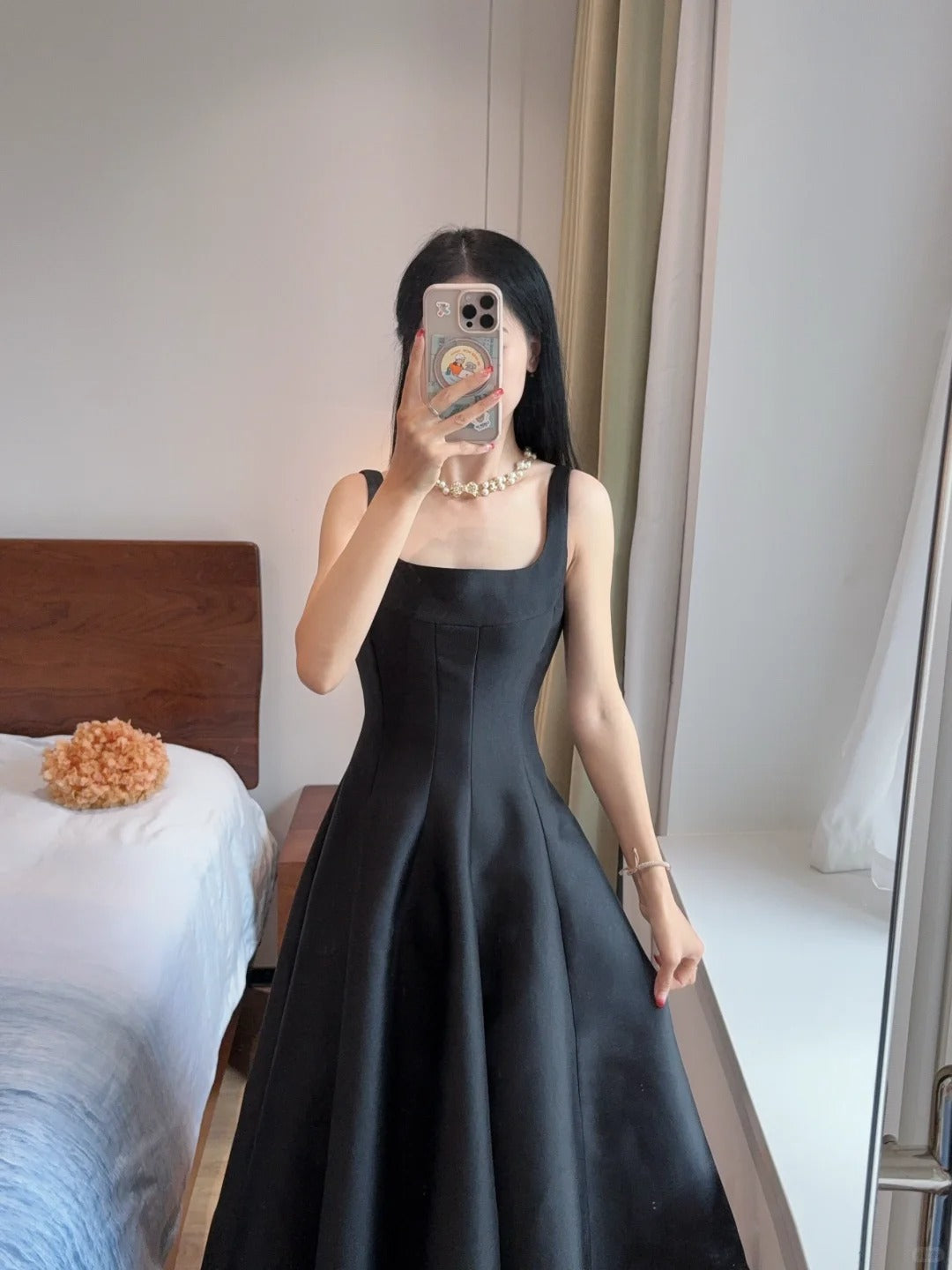 Einfaches und elegantes pinkes A-Linien-Abendkleid mit eckigem Ausschnitt und Neckholder aus Satin P4167