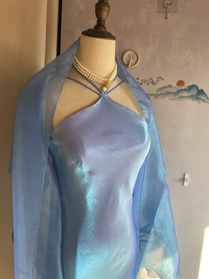Elegantes blaues Neckholder-Meerjungfrauen-Abendkleid aus Satin P4172