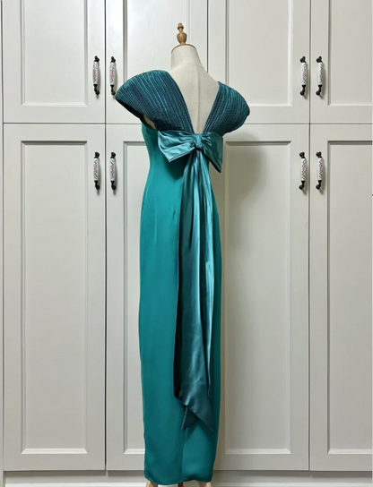 Elegantes, tailliertes, langes Satin-Ballkleid in Teal mit Schleife Abendkleid P4191