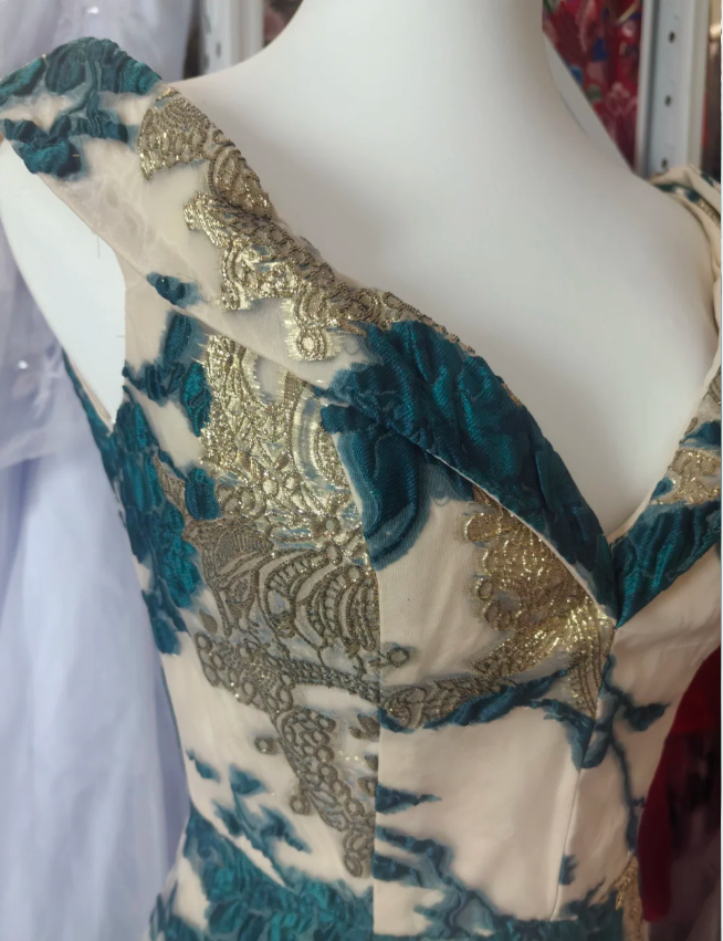 Retro Meerjungfrau V-Ausschnitt Jacquard Besticktes Langes Ballkleid Abendkleid P4194