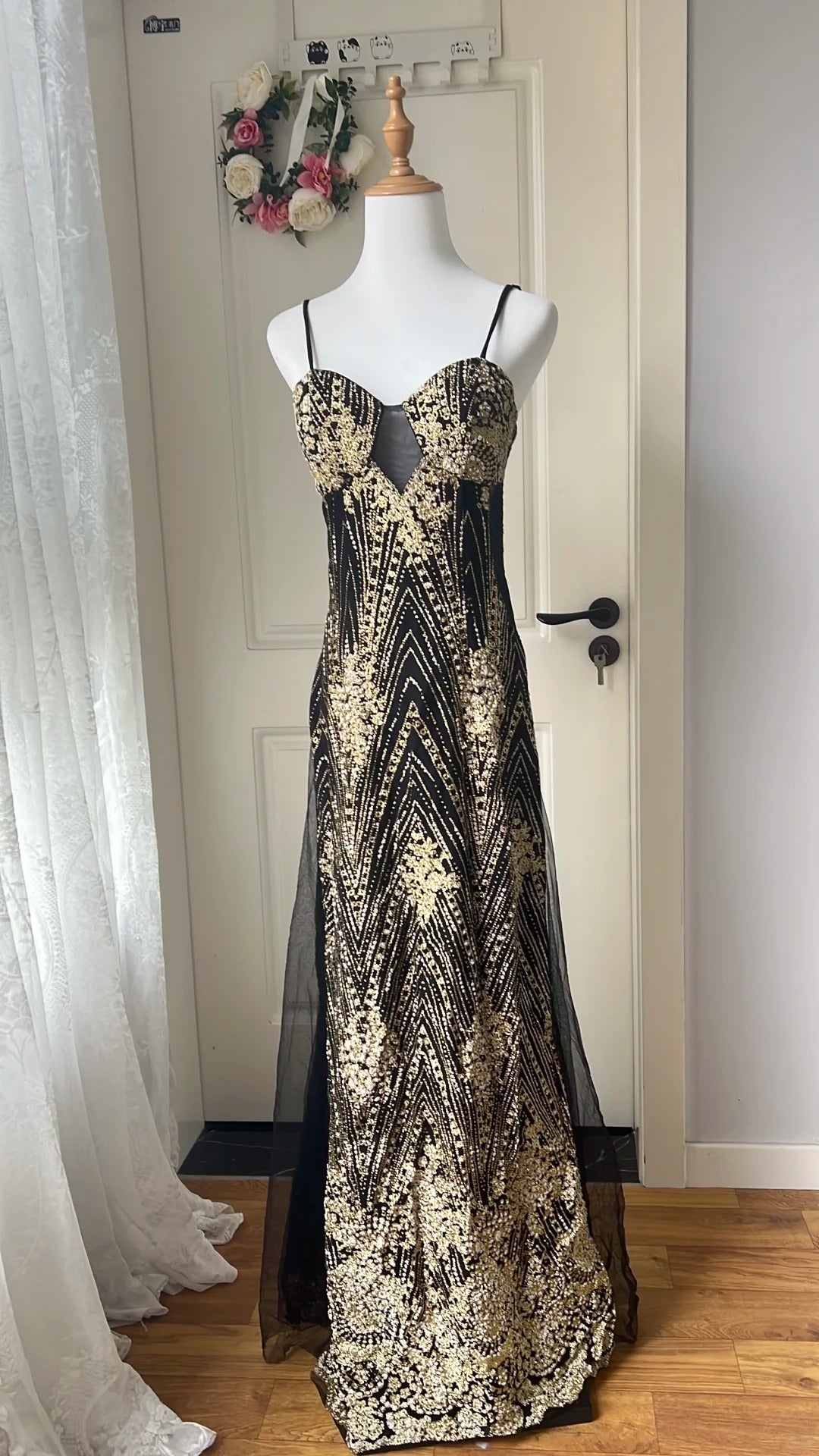 Vintage Black and Gold Mermaid Strappy Sequin Embroidered Long Prom Dr – PreppyDress