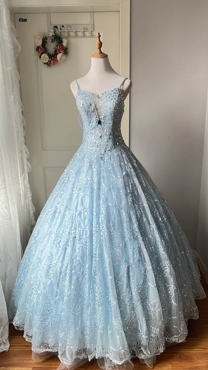Verträumtes hellblaues V-Ausschnitt Strass Tüll langes Ballkleid Abendkleid P4206