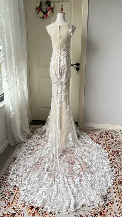 Élégante Robe de Bal de Sirène Rétro Blanche Col Rond Dentelle Traîne Robe de Soirée Robe de Mariée P4207