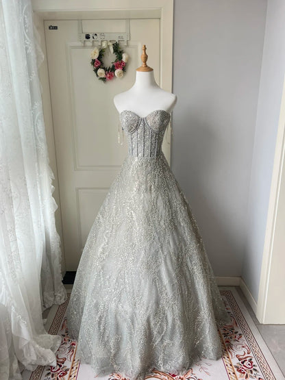 Funkelndes silbergraues, trägerloses Pailletten-Ballkleid Abendkleid P4209