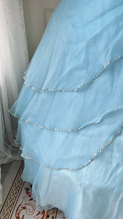 Verträumtes Prinzessinnenkleid in Blau, trägerlos, bestickt, Tüll, Ballkleid, Abendkleid, süßes Kleid zum 16. Geburtstag P4210