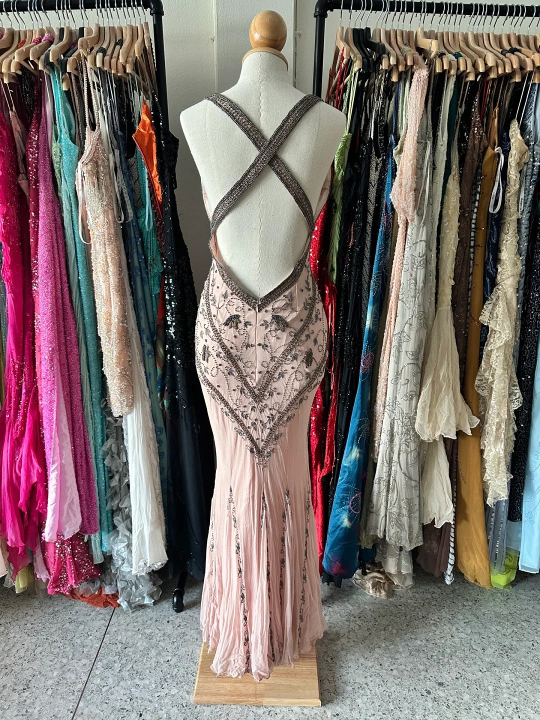 Retro Rosa Meerjungfrau Ärmelloses V-Ausschnitt Perlen Chiffon Langes Ballkleid Abendkleid P4222